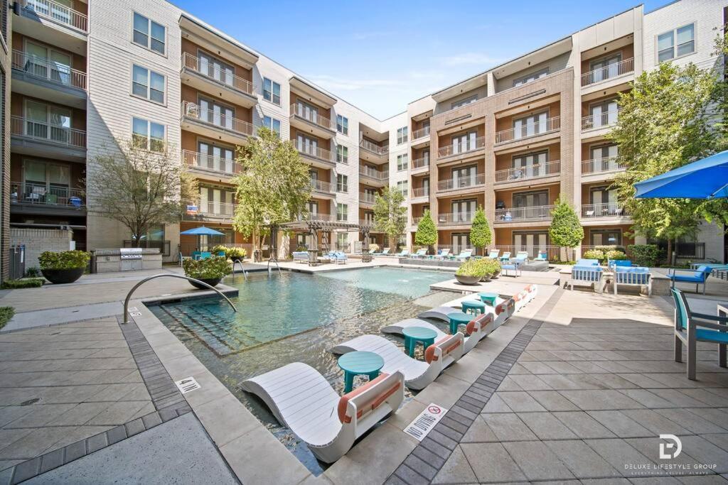 Downtown Houston Deluxe King Suite With Spa Amenities, Pool And Free Parking Esterno foto